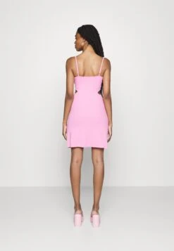 Even&Odd Flare Mini Dress - Robe De Jour - Pink -Femelle Vêtements Boutique 0f5a6657e7f84f71bc56fea45a403441