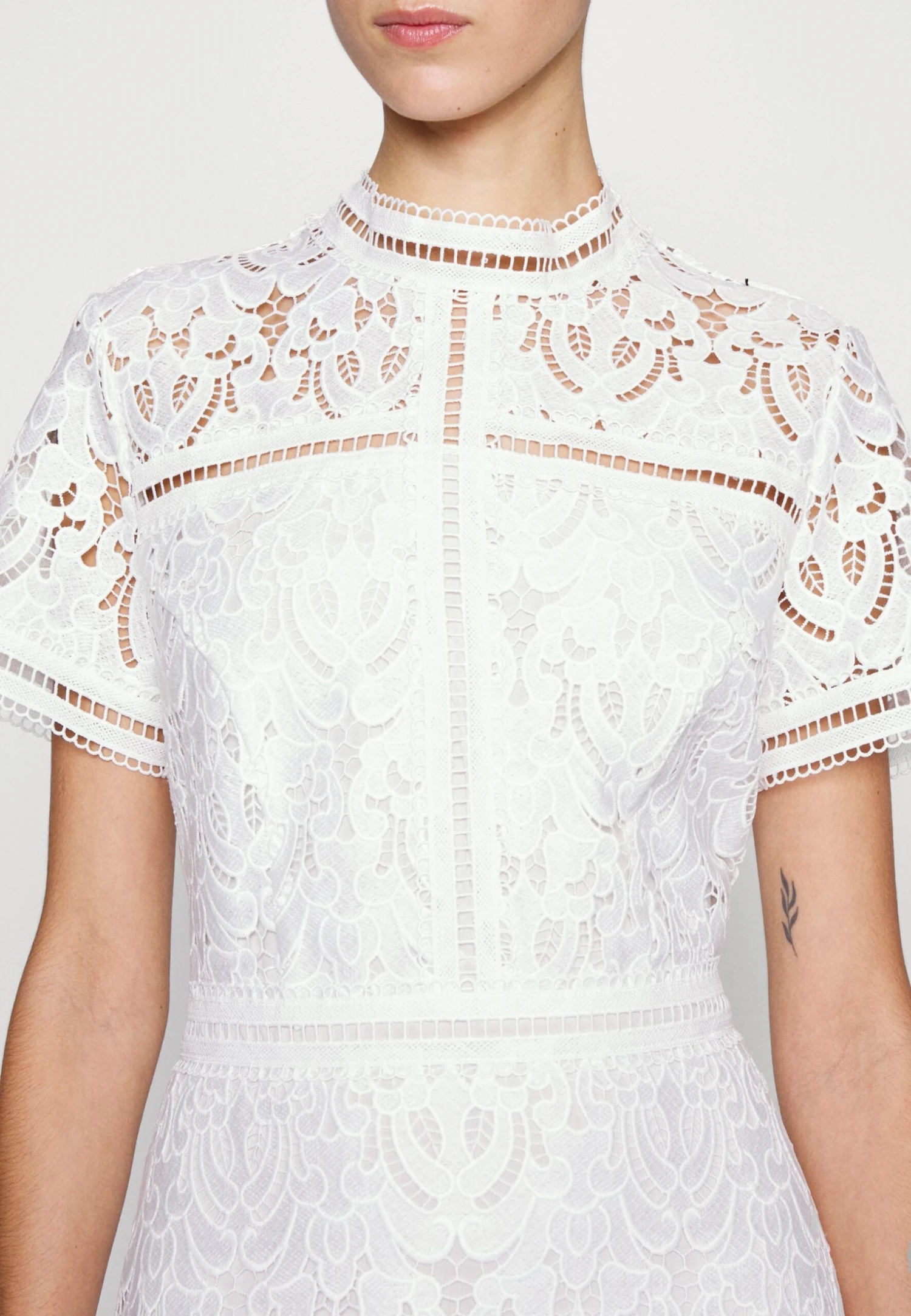 IVY OAK Marianna - Robe De Soirée - Snow White 4 IVY OAK Marianna - Robe De Soirée - Snow White – Image 4