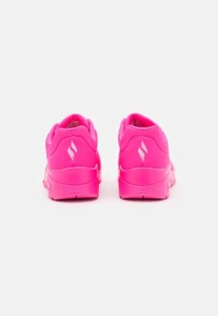 Uno - Baskets Basses - Hot Pink Durabuck 9 Uno - Baskets Basses - Hot Pink Durabuck -Femelle Vêtements Boutique 1436ede44d3f4a1383908e6784dd5ca2