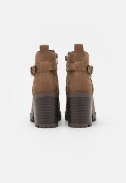 Bottines À Talons Hauts - Taupe 9 Bottines À Talons Hauts - Taupe -Femelle Vêtements Boutique 2eb63bf33bc64232b4616649422421c0