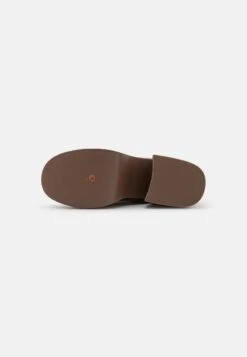 MTNG Setenta - Bottes À Plateau - Brown 10 MTNG Setenta - Bottes À Plateau - Brown -Femelle Vêtements Boutique 32806671cf9f43deb13acacdebc5da49