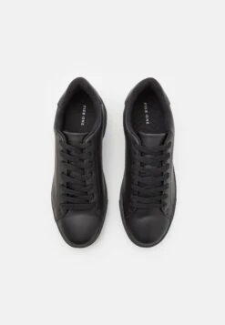 Pier One Unisex - Baskets Basses - Black -Femelle Vêtements Boutique 345ac05bab164292b55be26426f33c5a