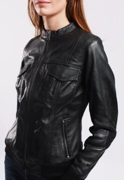 Lee Cooper Leather Jacket With Round Collar - 2 Zipped Side Pockets - - Veste En Cuir - Black 7 Lee Cooper Leather Jacket With Round Collar - 2 Zipped Side Pockets - - Veste En Cuir - Black -Femelle Vêtements Boutique 3af0732f8b234624ab699b2a3530ee3b