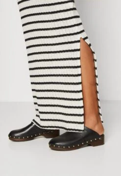 Anna Field Robe Pull - Black/White -Femelle Vêtements Boutique 54490a015b364a8f8ae5391c2abf0c31