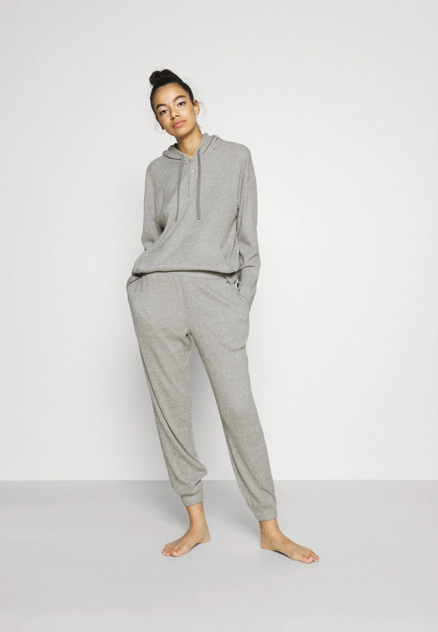 CALVIN KLEIN UNDERWEAR Ease Hoodie - Haut De Pyjama - Grey Heather 2 CALVIN KLEIN UNDERWEAR Ease Hoodie - Haut De Pyjama - Grey Heather – Image 2