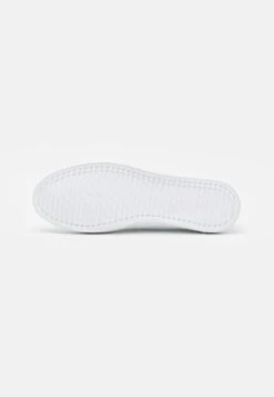 Pier One Unisex - Mocassins - White 10 Pier One Unisex - Mocassins - White -Femelle Vêtements Boutique 559e8b1dcc1146f4ac3228e64e6c8bdb