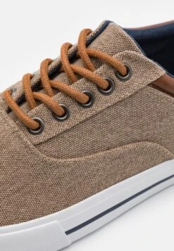 Pier One Baskets Basses - Taupe -Femelle Vêtements Boutique 568ff77f29e948d7b02ad6e5b93fa449