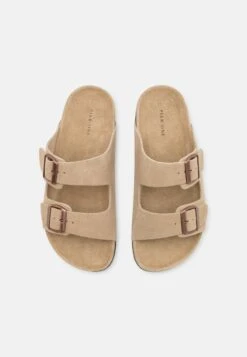 Pier One Leather Unisex - Chaussons - Beige 9 Pier One Leather Unisex - Chaussons - Beige -Femelle Vêtements Boutique 658db7c748df48419a27fd940a9ac1ce