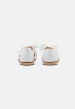 Anna Field Leather - Babies - White -Femelle Vêtements Boutique 6cf0fe9ddbbc4ce48de11b5b91686845