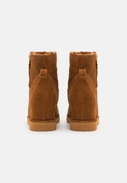 Anna Field Leather Winter Boot - Boots À Talons - Cognac 9 Anna Field Leather Winter Boot - Boots À Talons - Cognac -Femelle Vêtements Boutique 71acaf1ed93f4e8bb0d3584c9276be4d