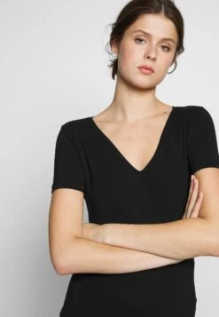 2 Pack - T-Shirt Basique - Black/White -Femelle Vêtements Boutique 8490c04f37e74f88ad2ef9f823f493e9