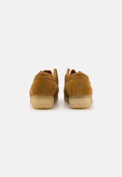 Clarks Originals Wallabee - Derbies - Oakmoss 9 Clarks Originals Wallabee - Derbies - Oakmoss -Femelle Vêtements Boutique 983a636a963b4f0eb1dc6720af7147b7