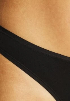 Anna Field 10 Pack - String - Black -Femelle Vêtements Boutique a29dca26880f44319503a6b5d2bc0e18