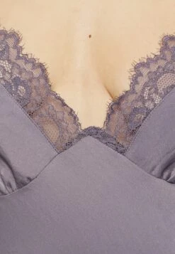Anna Field Chemise De Nuit / Nuisette - Grey 9 Anna Field Chemise De Nuit / Nuisette - Grey -Femelle Vêtements Boutique a9dd8408f5664418a47052580a134c10