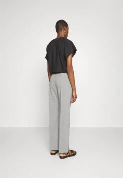 MAX & Co. Grissino - Pantalon Classique - Light Grey 7 MAX & Co. Grissino - Pantalon Classique - Light Grey -Femelle Vêtements Boutique b3e9b4e4dbe843fcafdadf21edd6d4a5