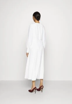 Dolanda - Robe De Cocktail - Snow White -Femelle Vêtements Boutique b68565f867b34f6482925a80facacdf4