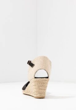 Escarpins Compensés - Black -Femelle Vêtements Boutique ba5430fa9b43405a805aad38354d4bd2