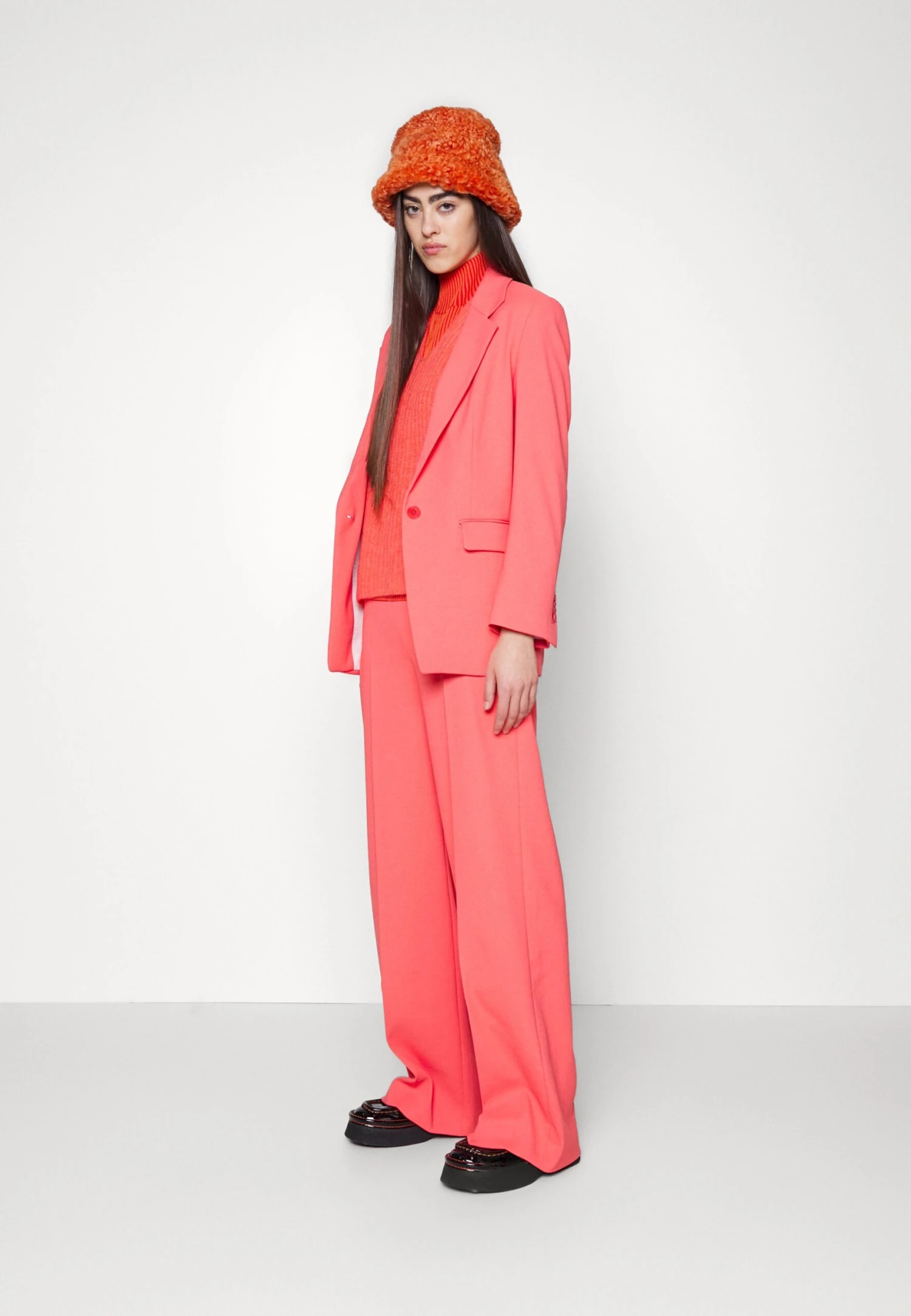 DRYKORN Glendale - Blazer - Orange 2 DRYKORN Glendale - Blazer - Orange – Image 2