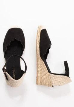 Escarpins Compensés - Black -Femelle Vêtements Boutique fdf9de592f224a0d80159a5a78d45c2a